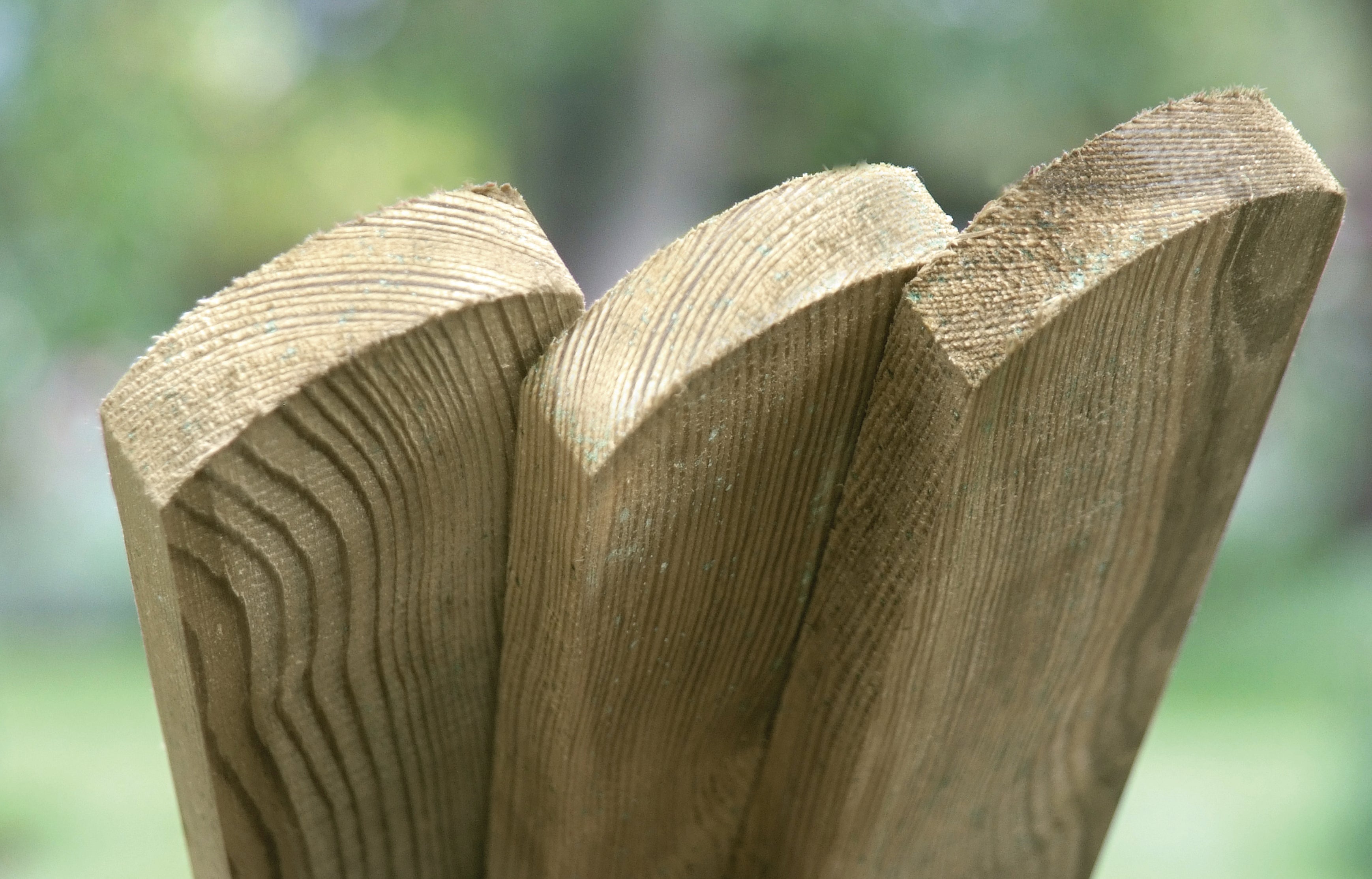 Fencing Rounded Pails Smooth Round Top Picket Fence Pales – East Ferry Timber